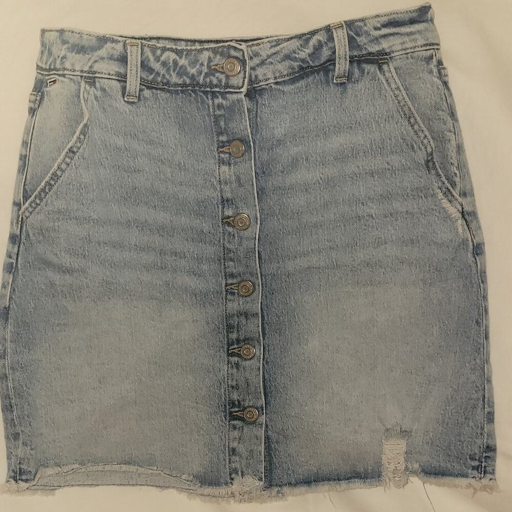 Tommy Hilfigre Jean Skirt | Size 6